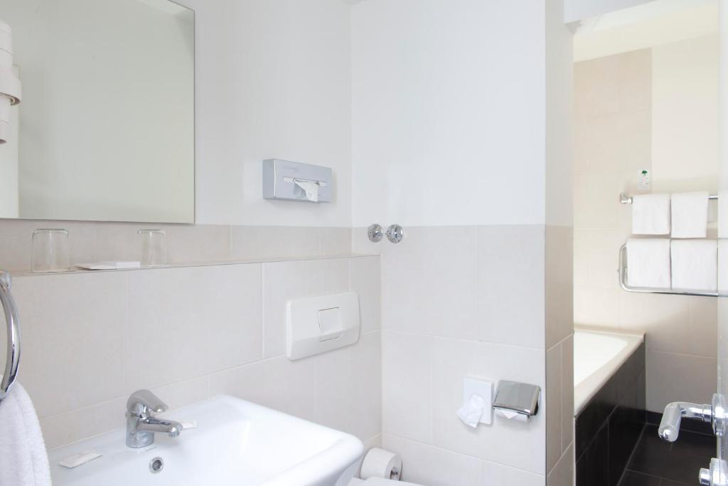 Studio,61215211:JPEG