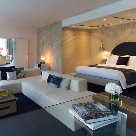 Renaissance Hamburg Hotel-3