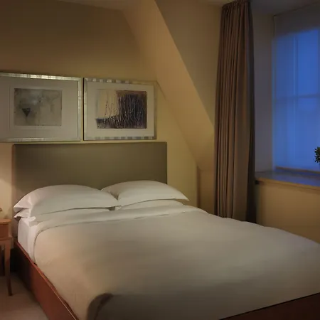 Apartment Residences At Park Hyatt Hamburg-2